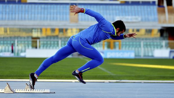 http_prod.static9.net.au_mediaNetworkImagesman-sprinting-NH-160713